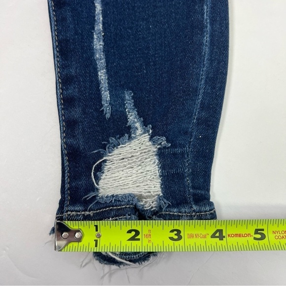 KanCan Jr Women’s Blue Jeans Sz 7/27 Button Fly  Stretch Distress/Ripped/Torn - Picture 12 of 12